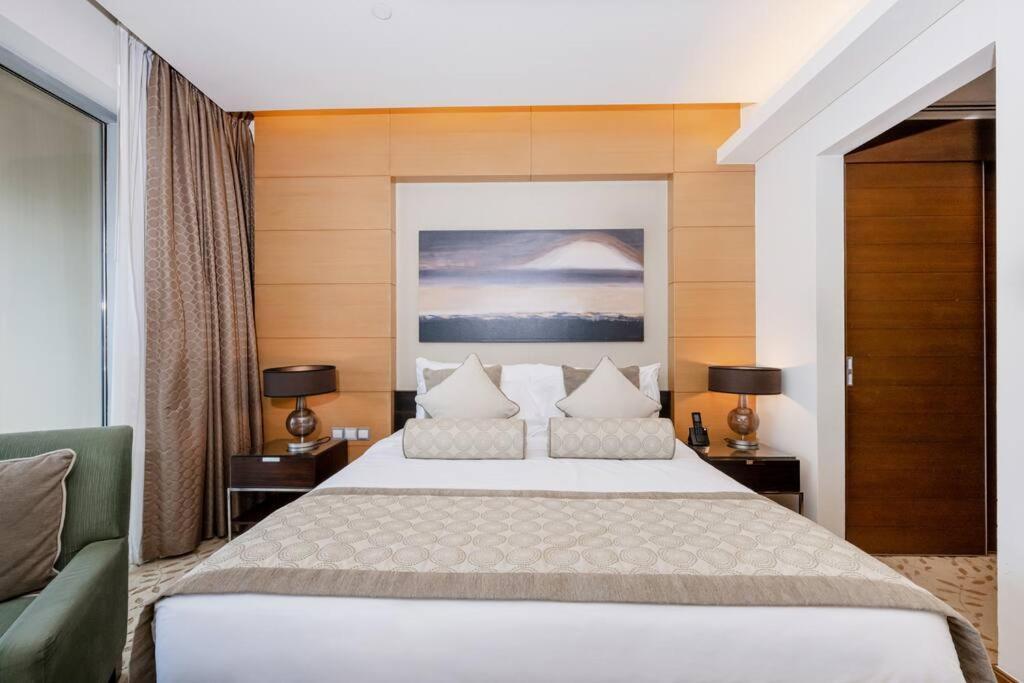Emaar Fashion Avenue - Formerly Address Dubai Mall Four Apple 外观 照片